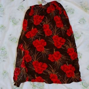 A Kathie Lee skirt. Size:Ladies L Color:Lace floral black, Brown, and Red  roses